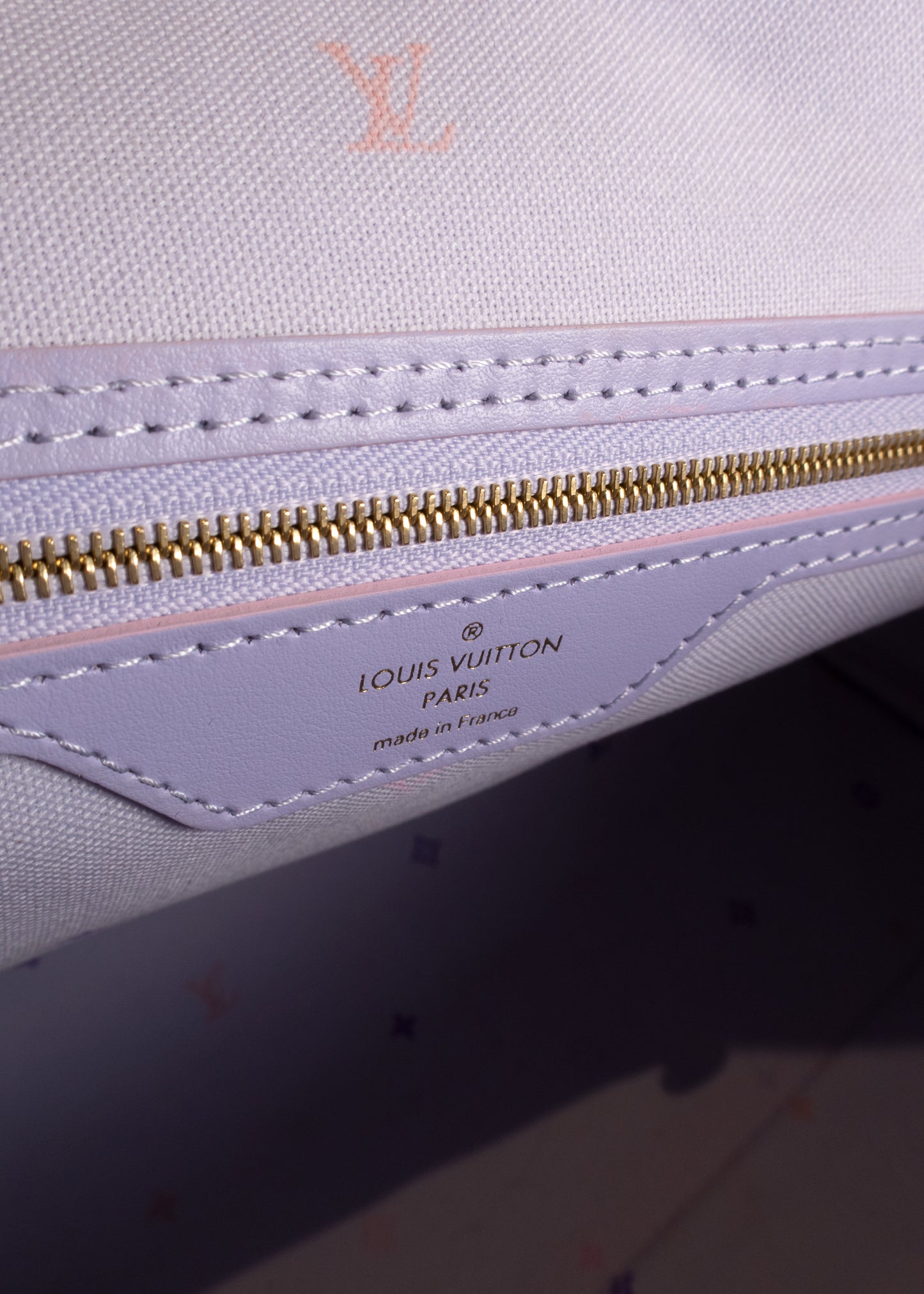 Louis Vuitton Sunrise Pastel Pink And White Gradient Keepall Bandouliere Travel Bag