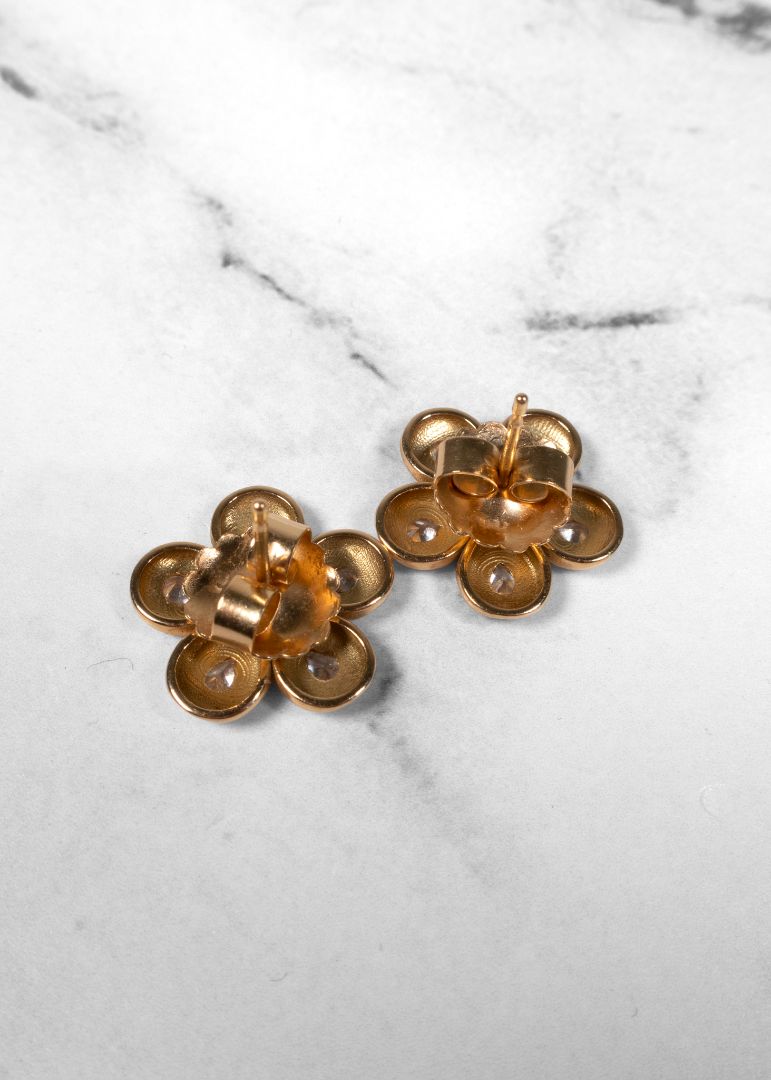 Brent Neale Gold Mini Petal Flower Earrings