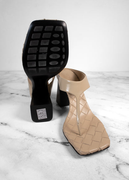 Bottega Veneta Marella Intrecciato Leather Thong Sandals
