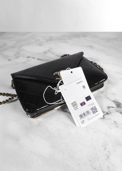 Chanel Fall-Winter 2024/25 Black Patent Calfskin Wallet on Chain